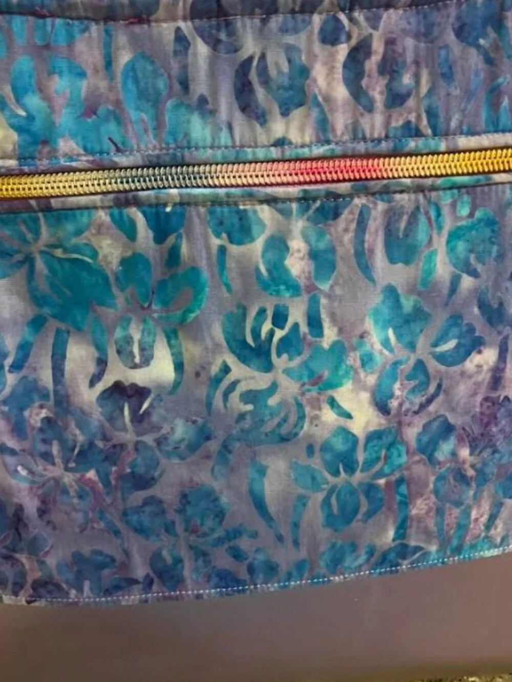 Unbranded Santorini Batik Bag in Blues and Purples with Iridescent Bottom OS EUC